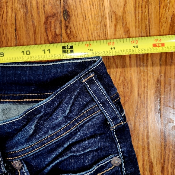 Silver Suki Baby Boot size 28 inseam 31 Dark Wash - Picture 5 of 12